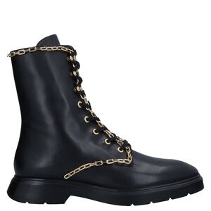 Stuart Weitzman leather ankle boots, like new!